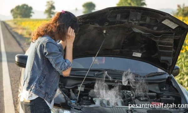 8 Cara Mengatasi Mobil Matic Overheat